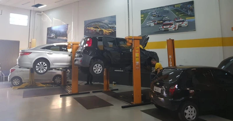 Imagem ilustrativa de Piso para centro automotivo
